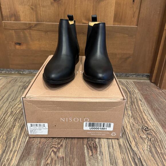 Nisolo Eva Everyday Chelsea Commuter Leather Boot 9 Black - Picture 2 of 9